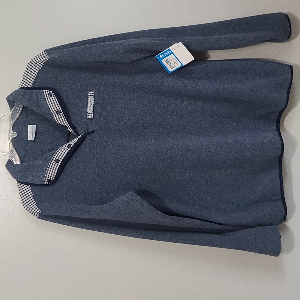 Columbia Blue Sweatshirt with Checkered Accents